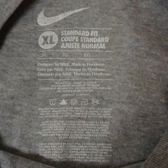 Spelled Out "Nike 1972" Classic Black & Red On Gray T-shirt XL - Picture 4 of 5